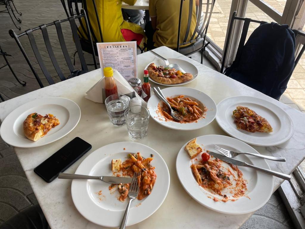 Verdicts of Vipul: A Slice of Sea and Sauce at Pizza By The&nbsp;Bay